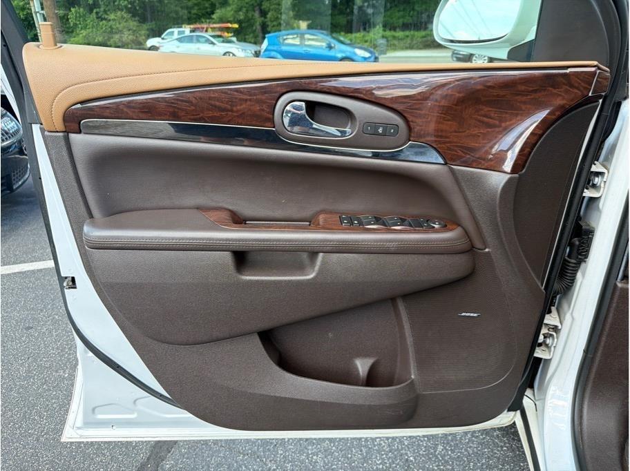 Buick Enclave  2016