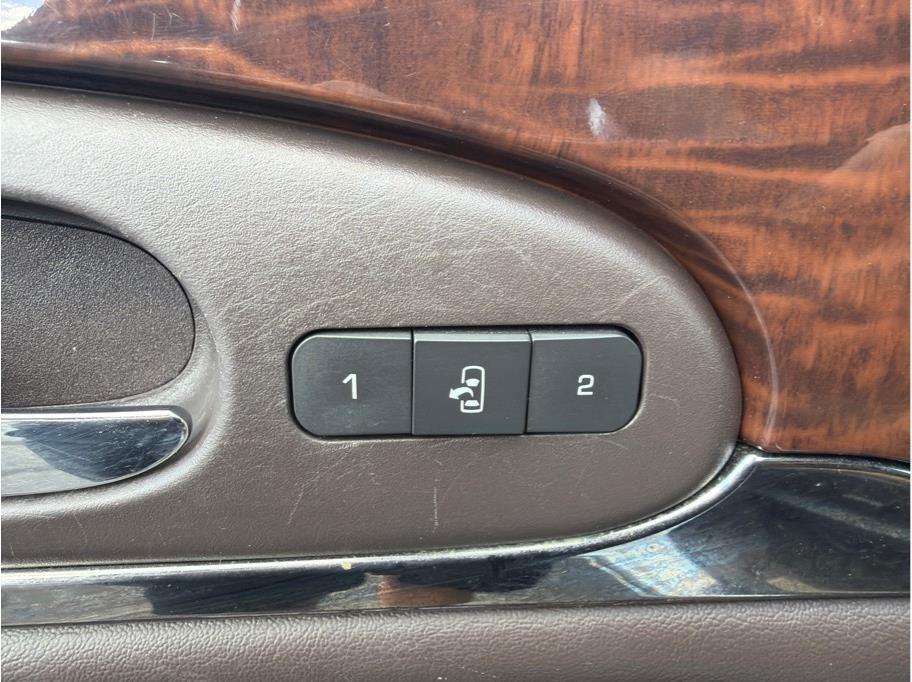 Buick Enclave  2016