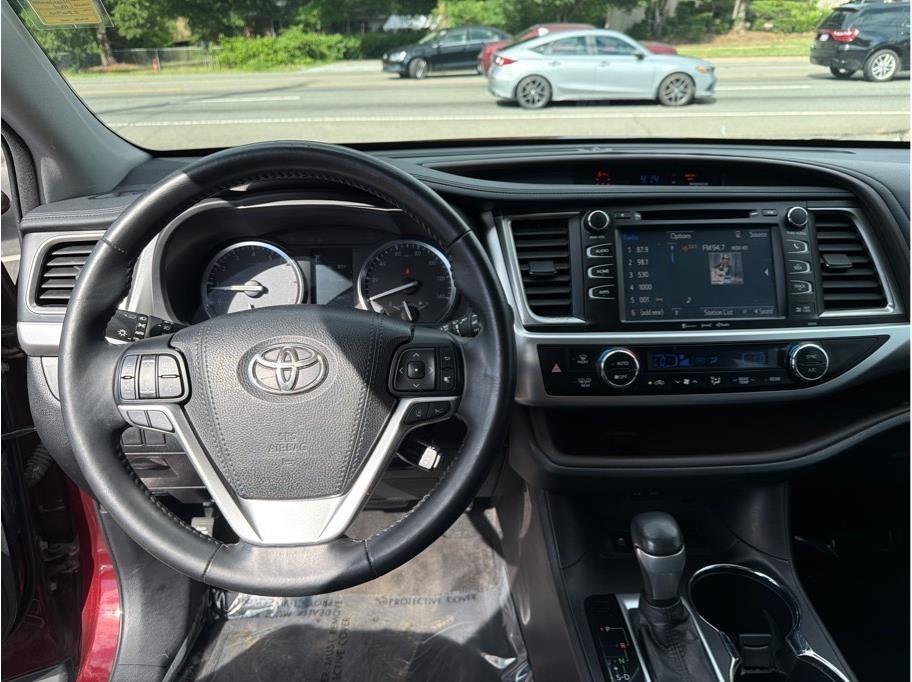 Toyota Highlander  2018