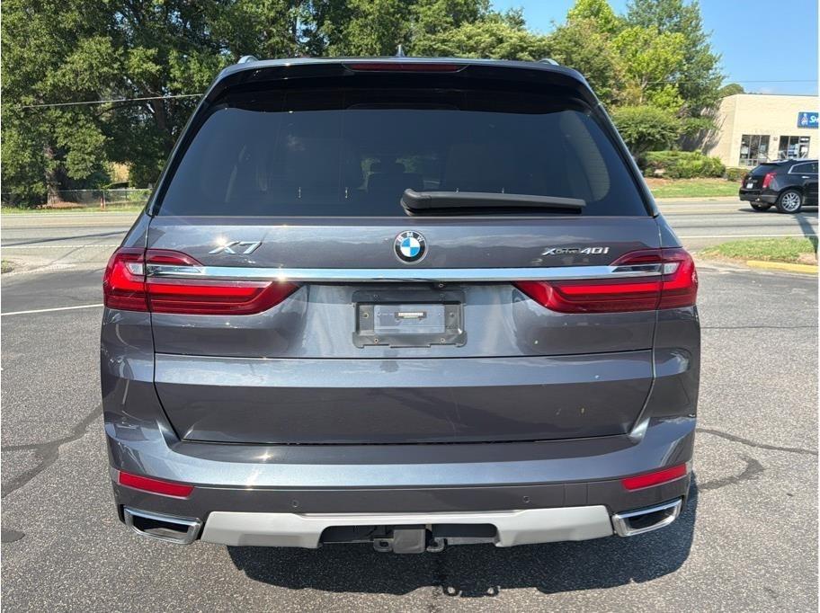 BMW X7  2019