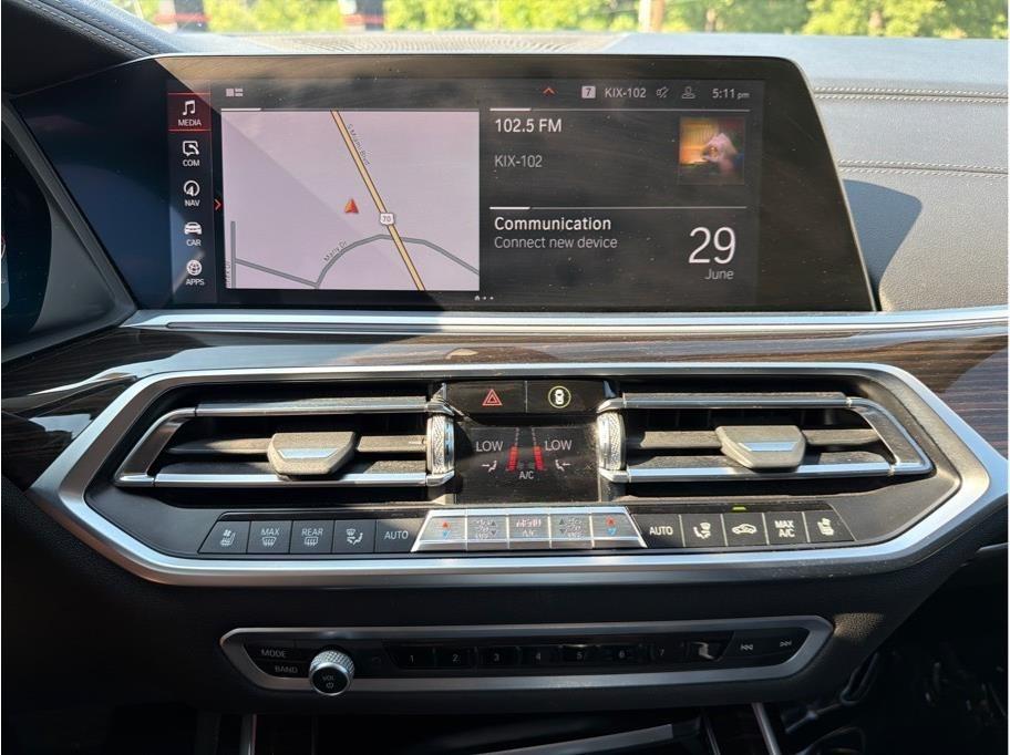 BMW X7  2019