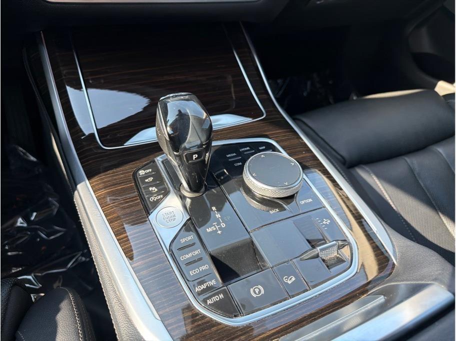 BMW X7  2019