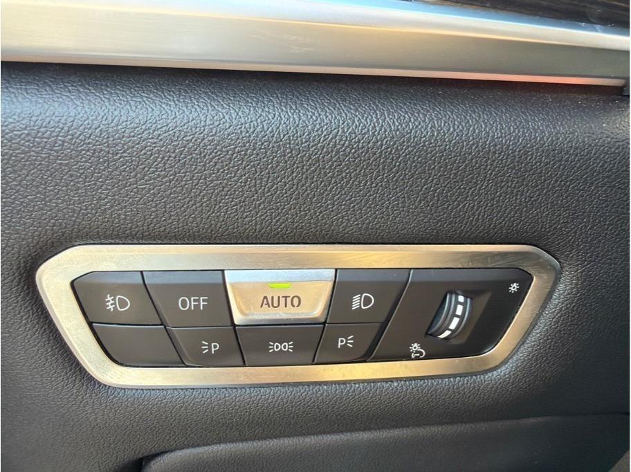 BMW X7  2019