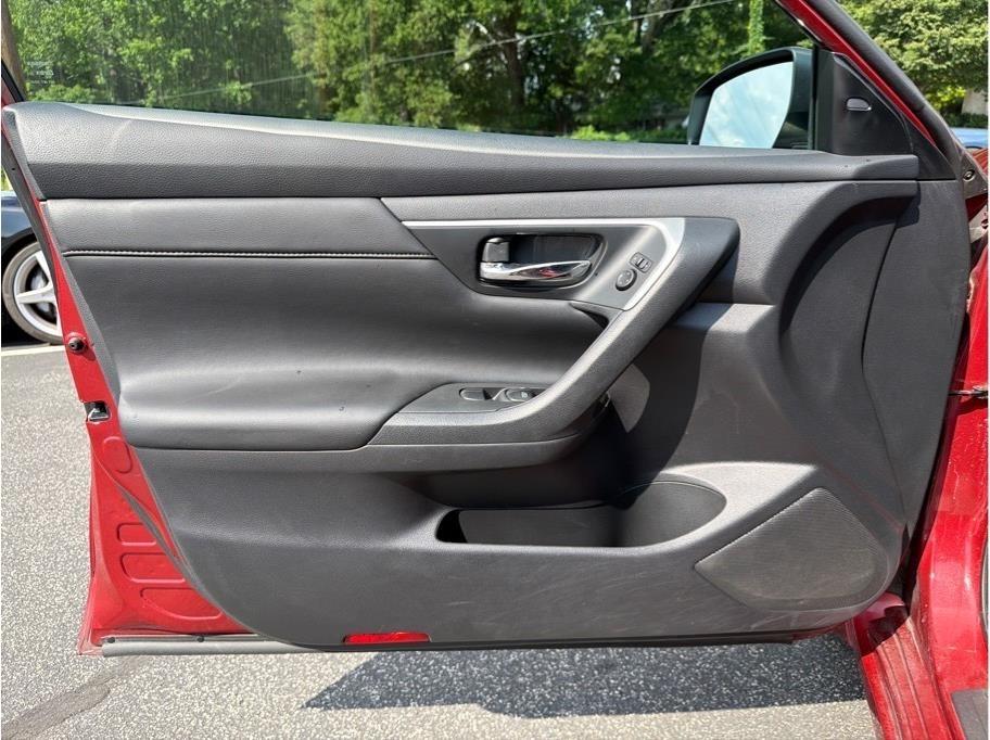 Nissan Altima  2017