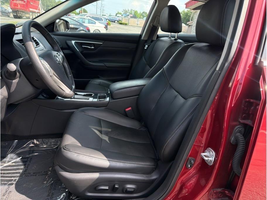 Nissan Altima  2017