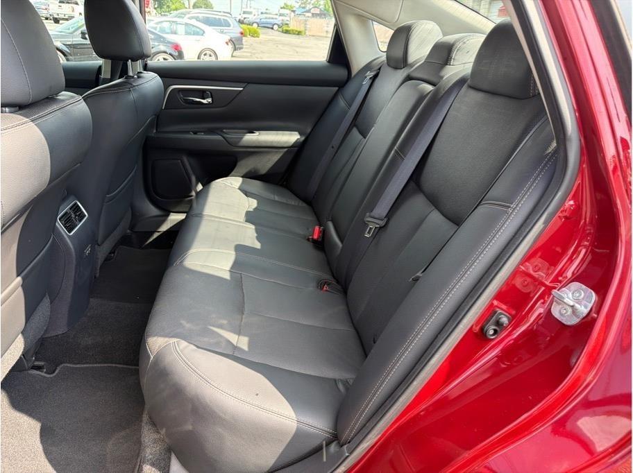 Nissan Altima  2017