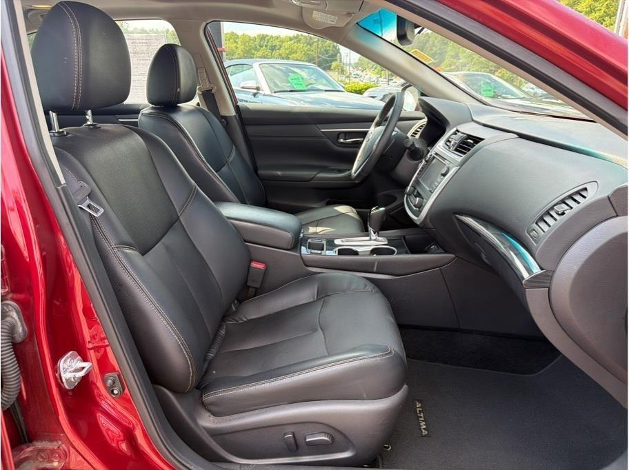 Nissan Altima  2017