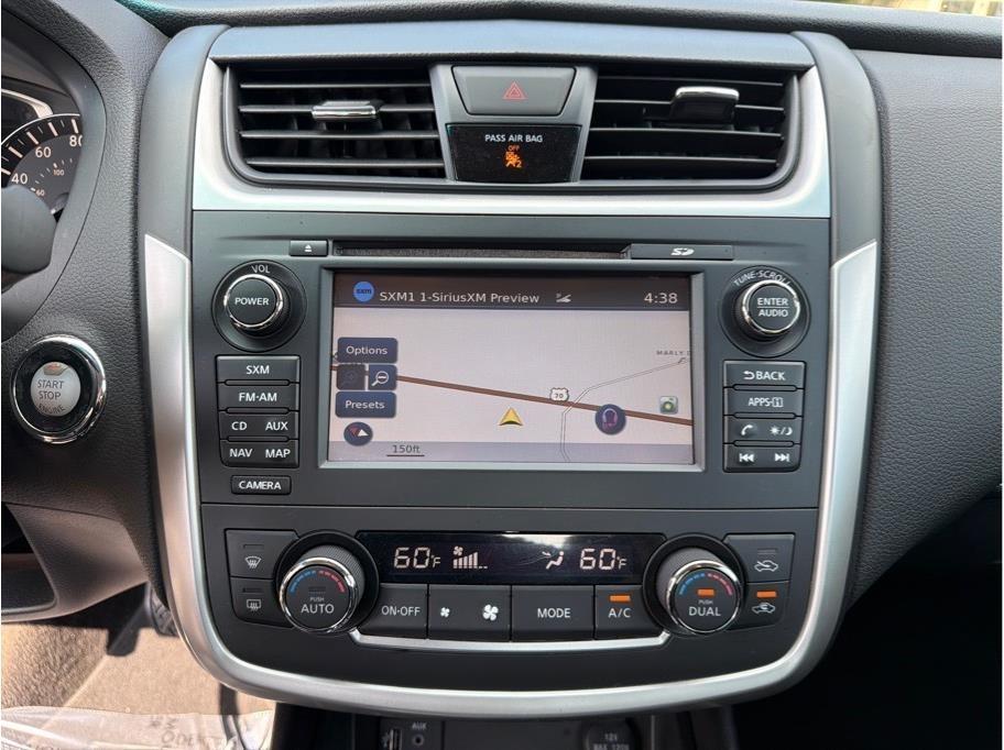 Nissan Altima  2017