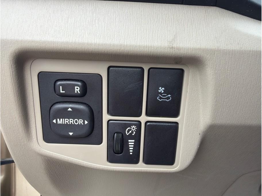 Toyota Prius  2011