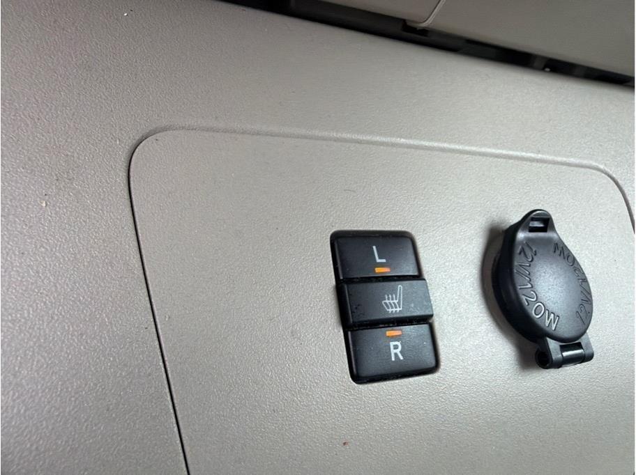 Toyota Prius  2011