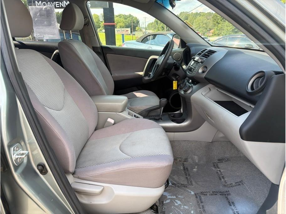 Toyota RAV4  2006