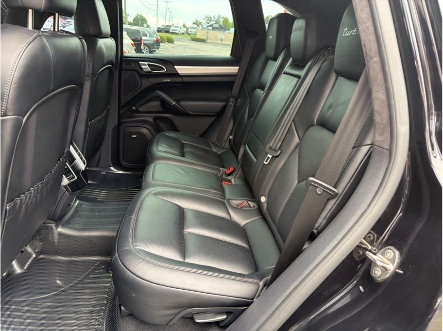 Porsche Cayenne  2016
