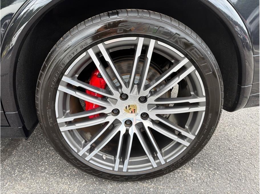 Porsche Cayenne  2016