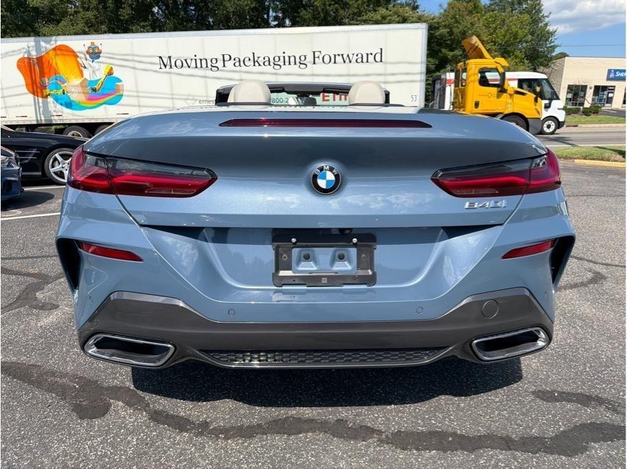 BMW 8-Series  2022
