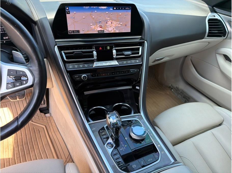 BMW 8-Series  2022
