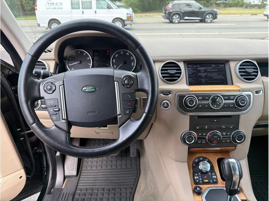 Land Rover LR4  2012