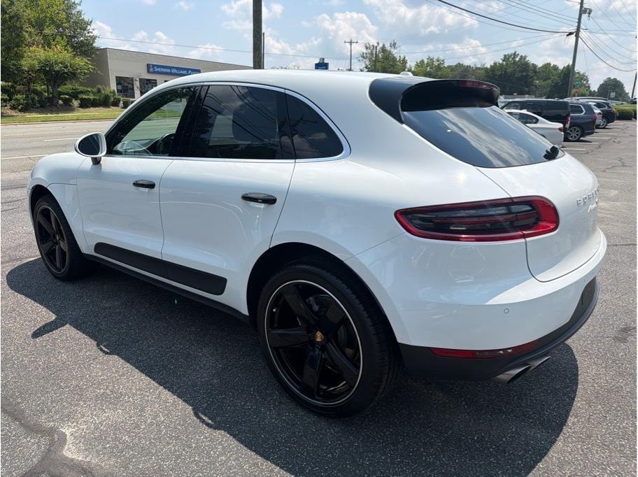 Porsche Macan  2017