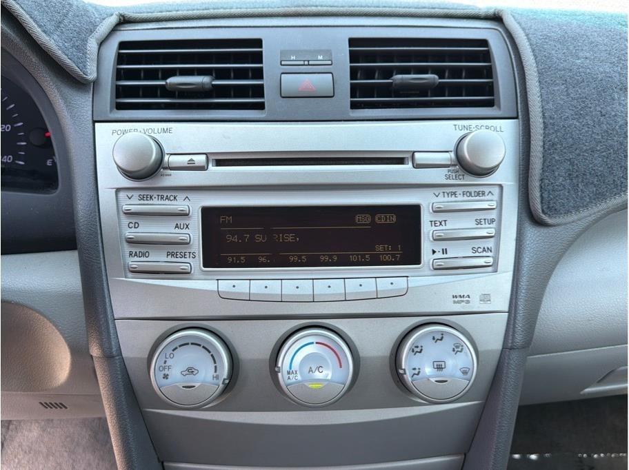 Toyota Camry  2010