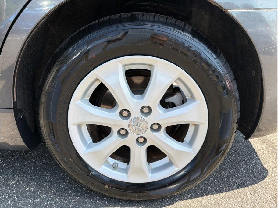 Toyota Camry  2010