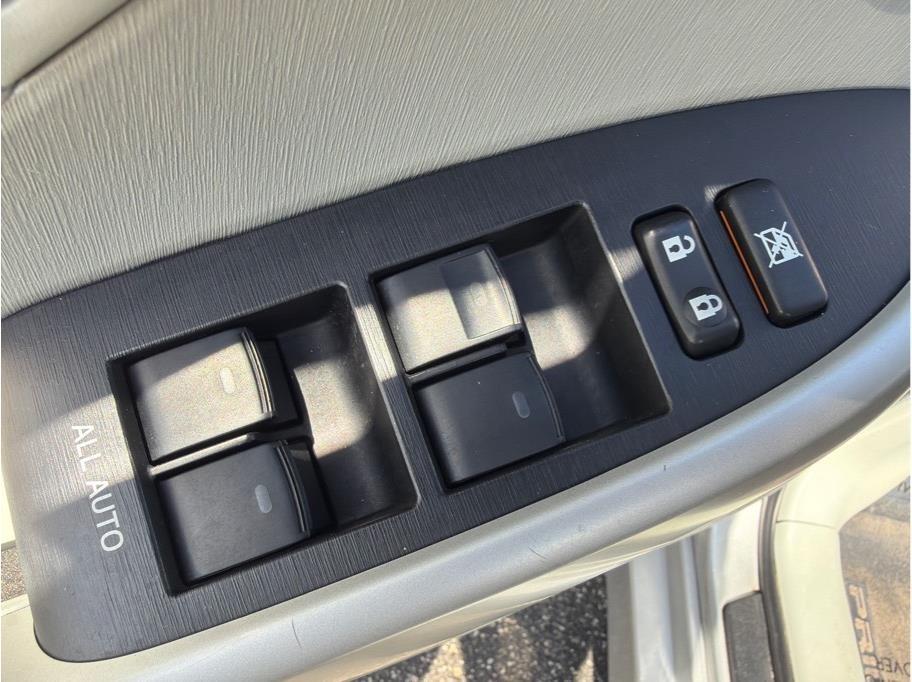 Toyota Prius  2014