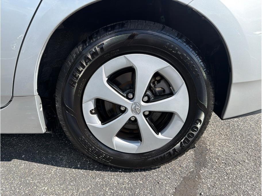 Toyota Prius  2014