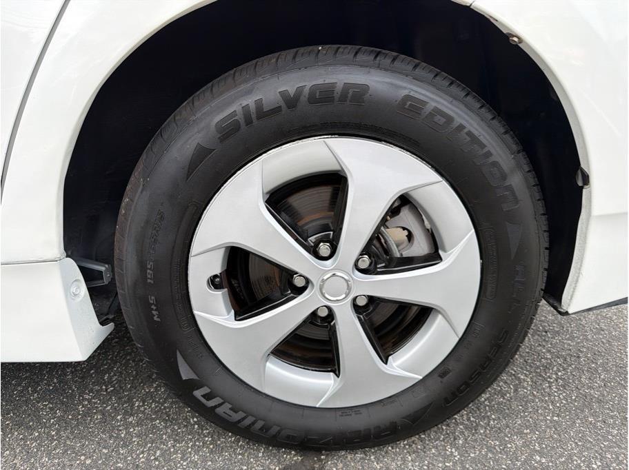Toyota Prius  2015
