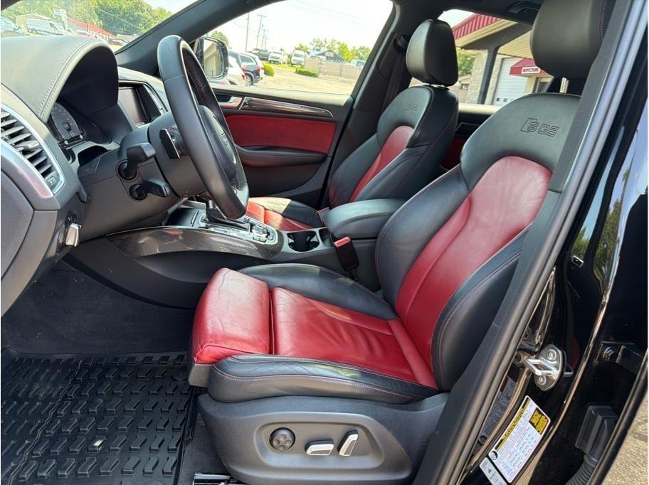 Audi SQ5  2016