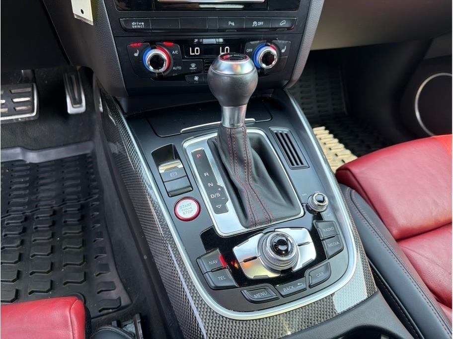 Audi SQ5  2016