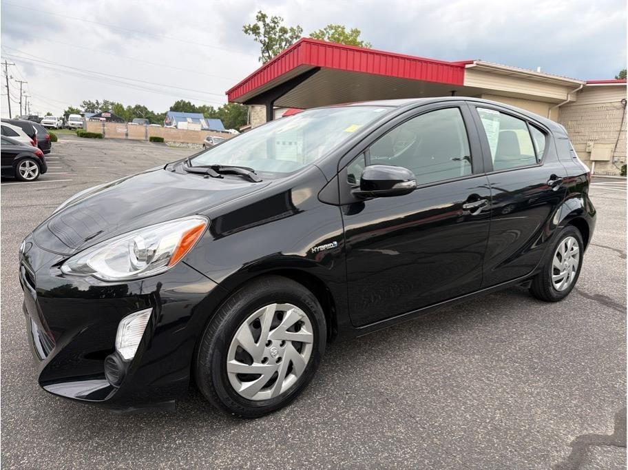 Toyota Prius c  2015
