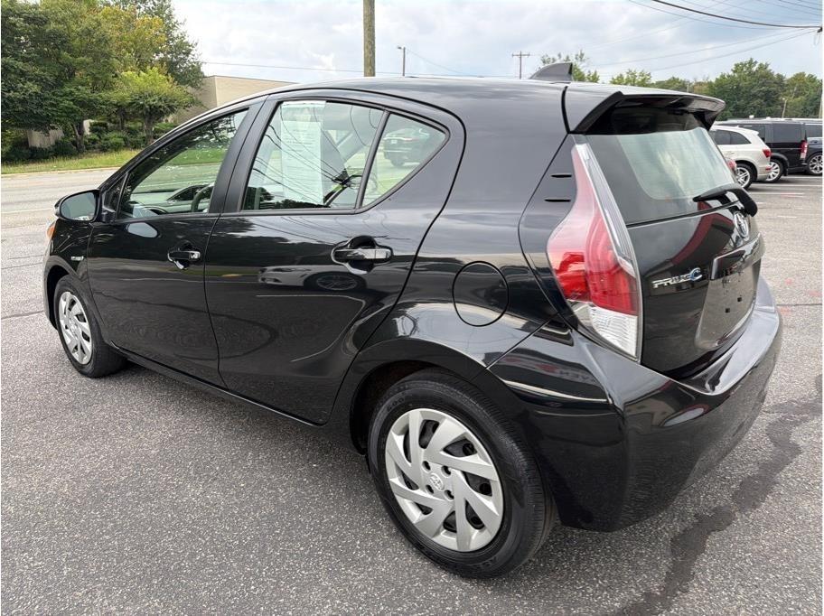 Toyota Prius c  2015