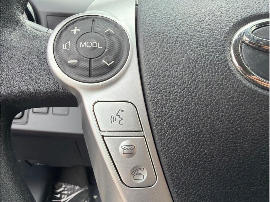 Toyota Prius c  2015