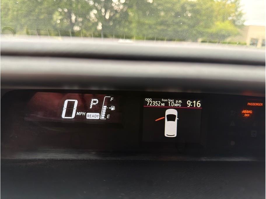 Toyota Prius c  2015