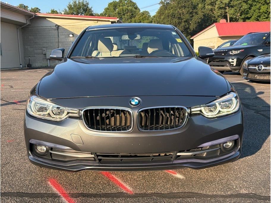 BMW 3-Series  2018