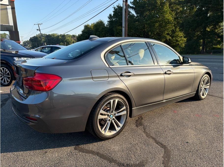BMW 3-Series  2018