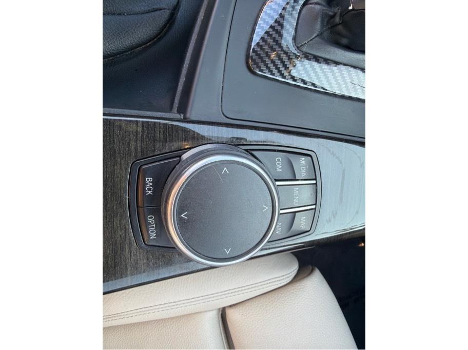 BMW 3-Series  2018