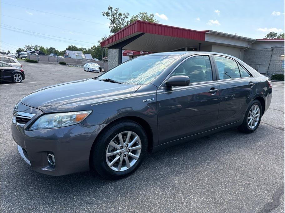 Toyota Camry Hybrid  2011
