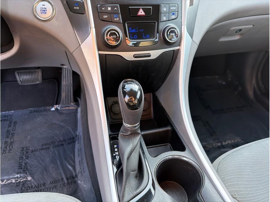 Hyundai Sonata Hybrid  2015