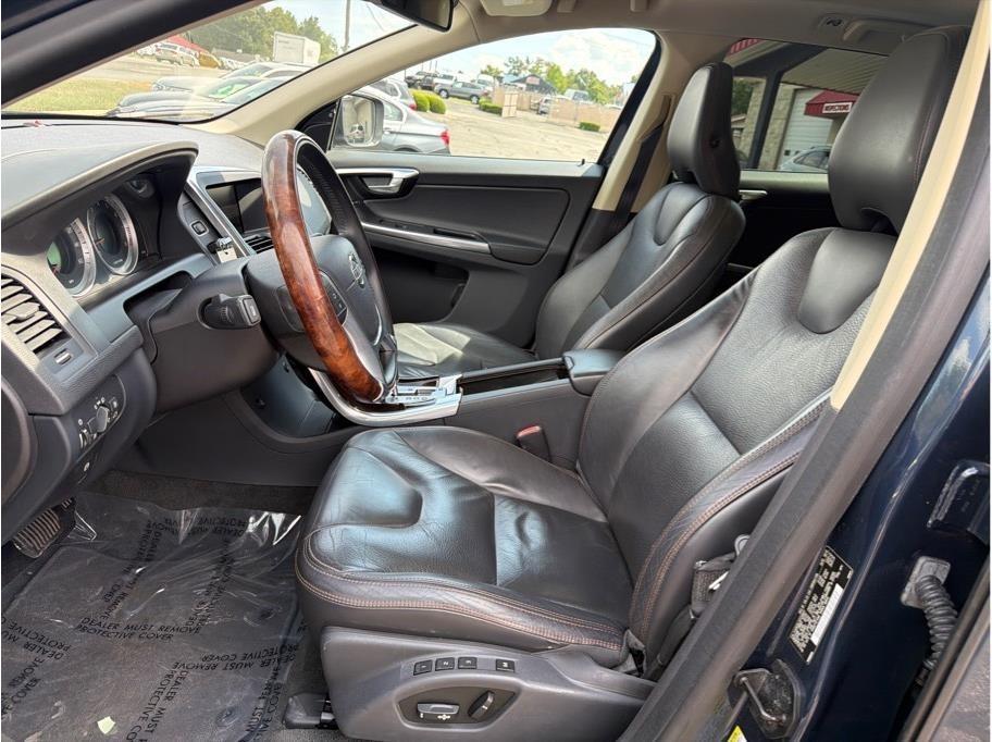 Volvo XC60  2012