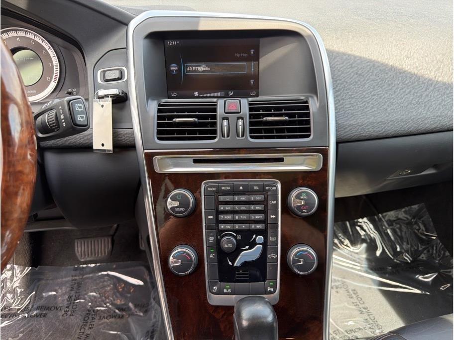 Volvo XC60  2012