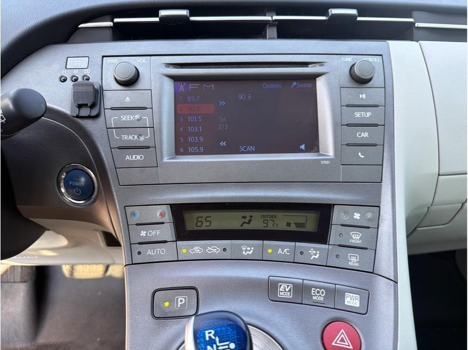 Toyota Prius  2013