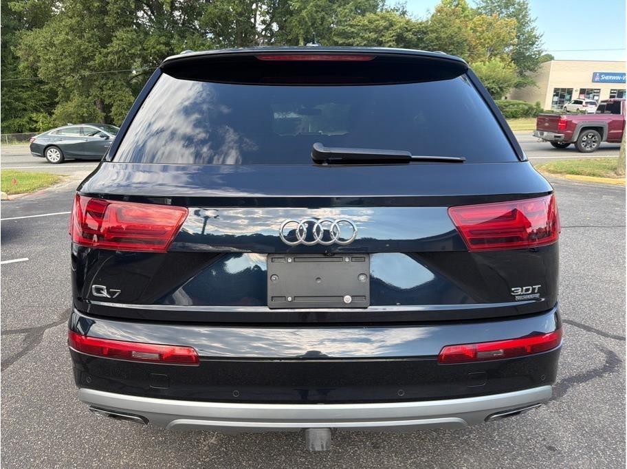 Audi Q7  2017