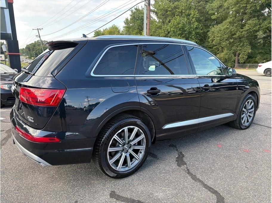 Audi Q7  2017