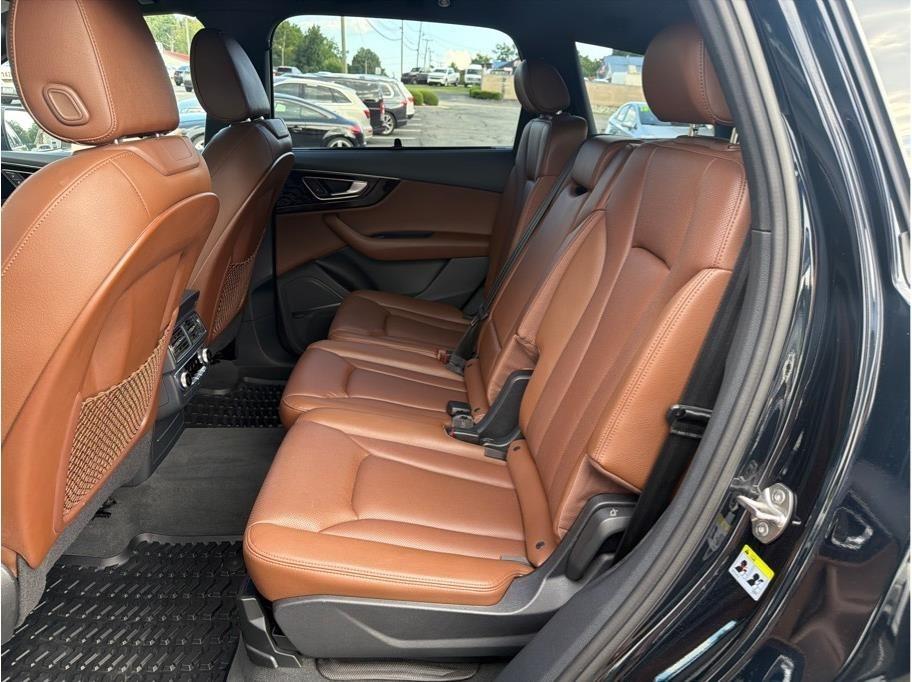 Audi Q7  2017