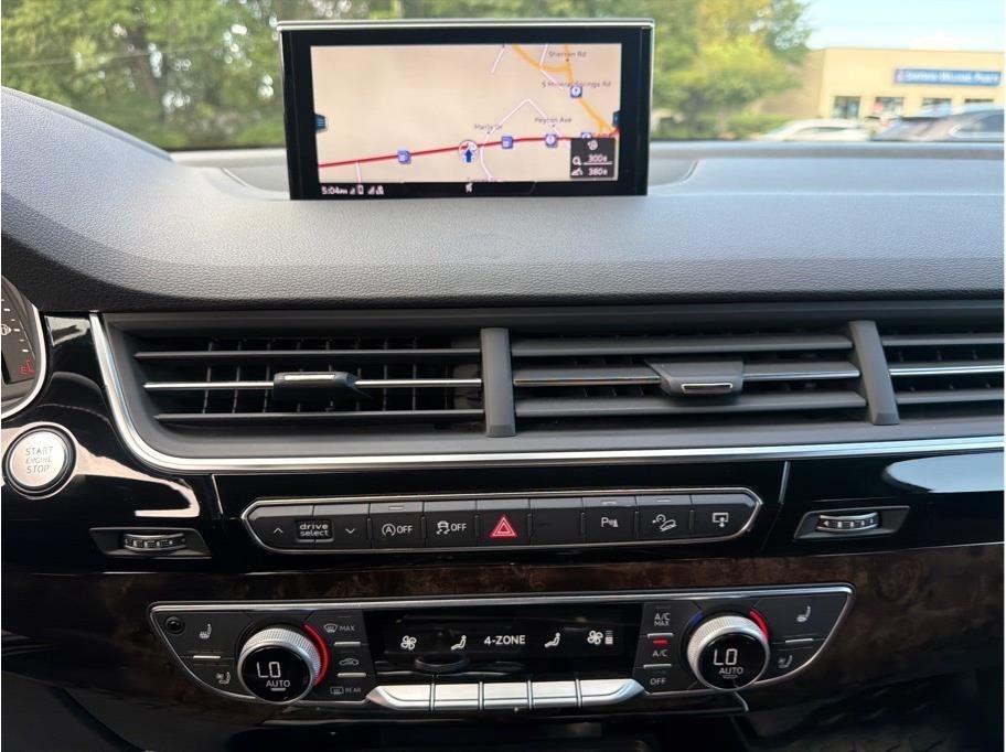 Audi Q7  2017