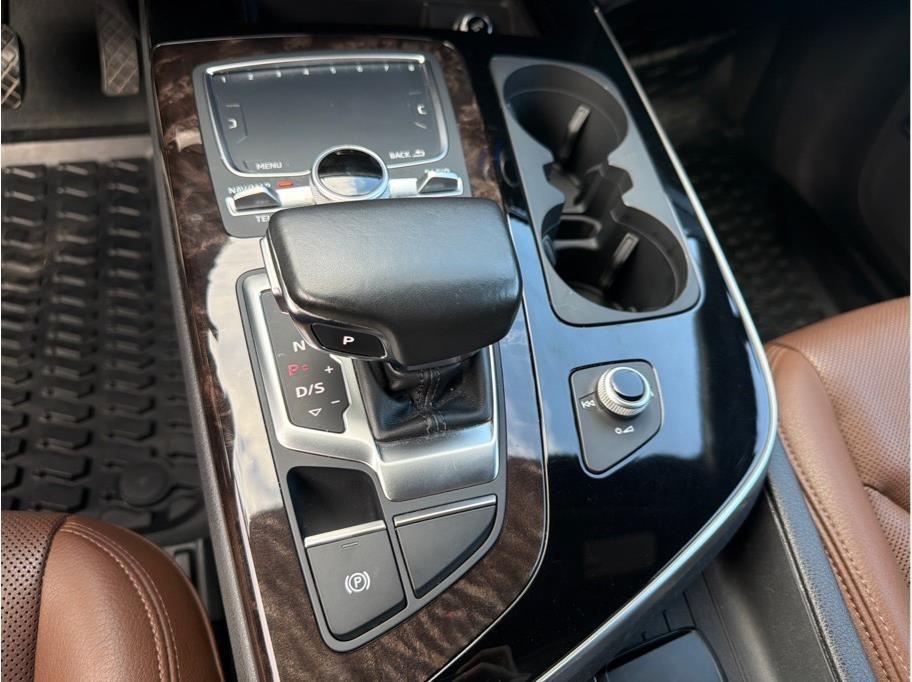 Audi Q7  2017