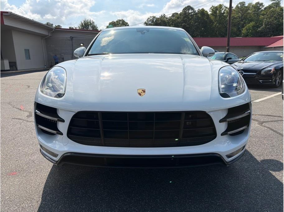 Porsche Macan photo 2