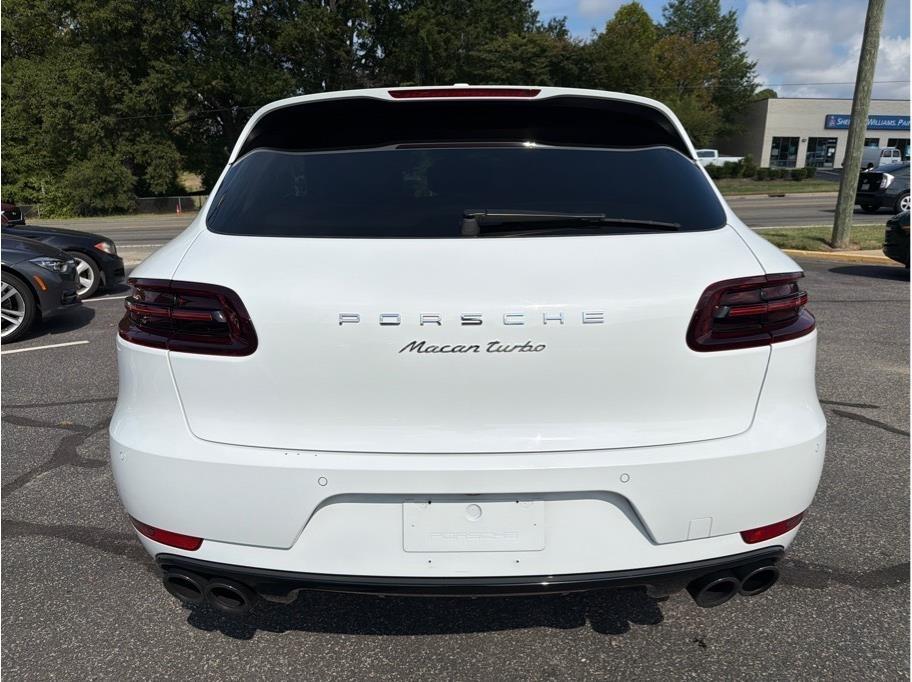 Porsche Macan photo 5
