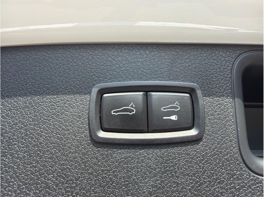 Porsche Macan photo 8