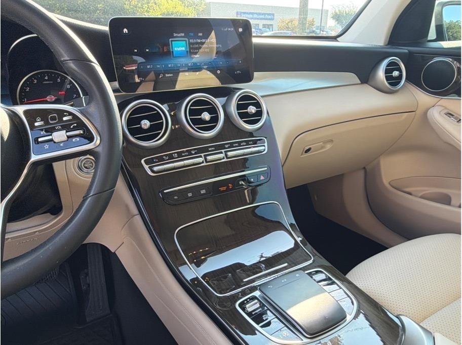 Mercedes-Benz GLC-Class  2021