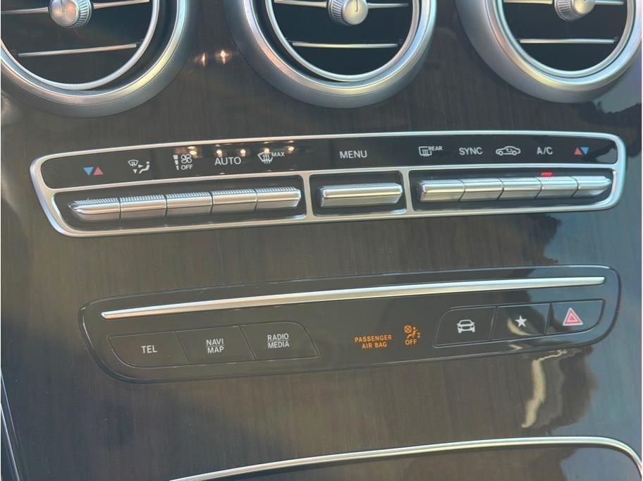 Mercedes-Benz GLC-Class  2021